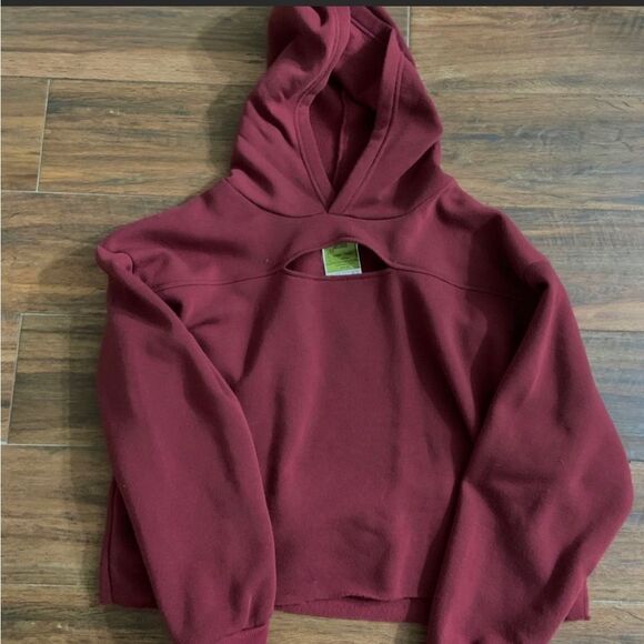 Cropped Maroon red keyhole pullover hooded sweatshirt Hoodie - Picture 1 of 4